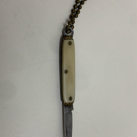 1950s Vintage Miniature Organic Functional Miniature Keychain - Picture 9 of 13